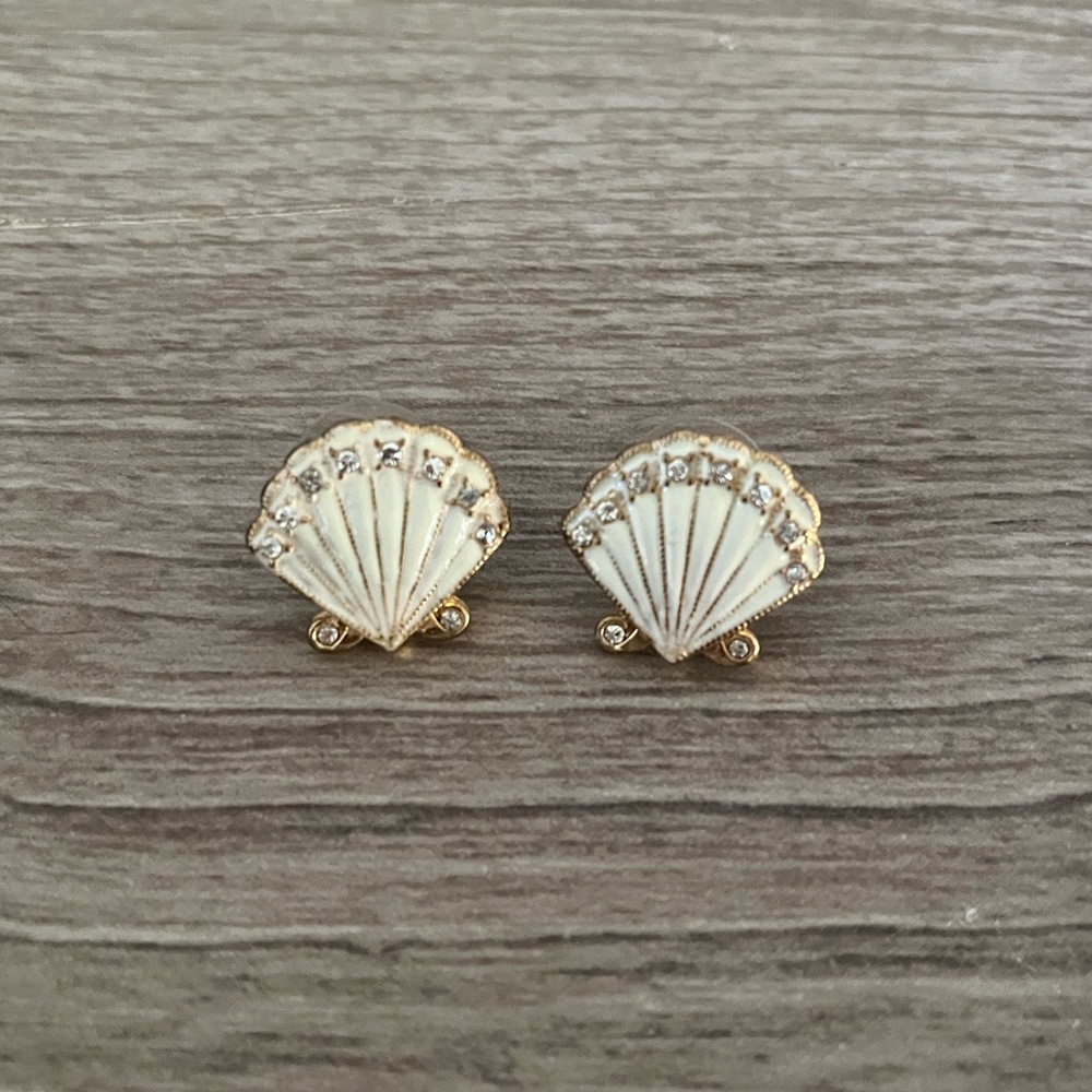 Betsey Johnson Gold and Cream Shell Earrings